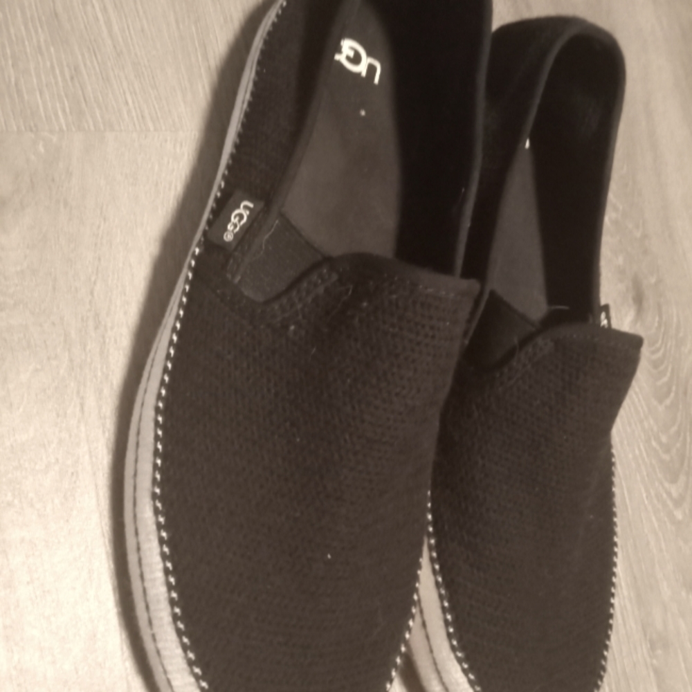 Women's UGG Size 9 Sammy Wave Deck Shoe